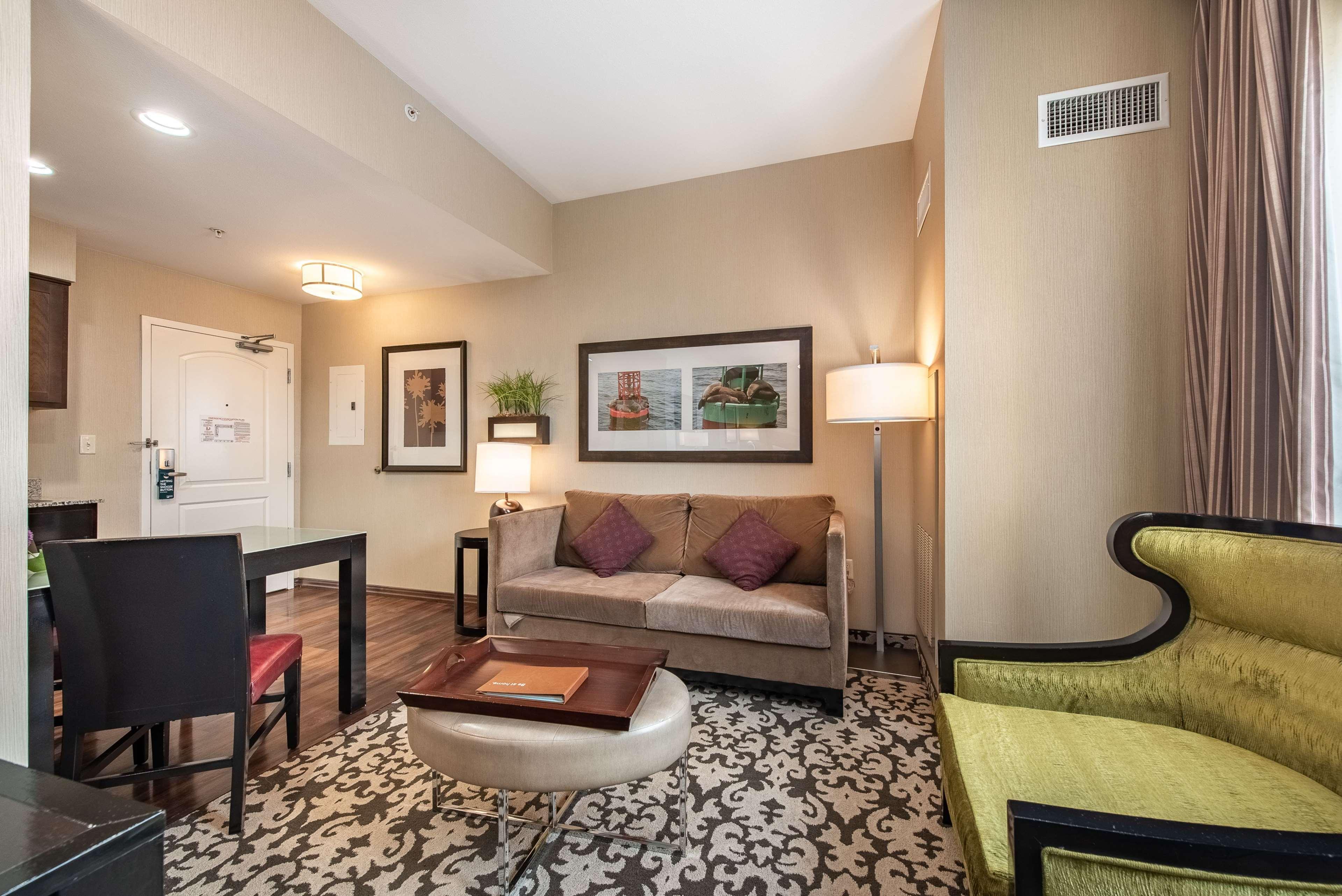 Homewood Suites By Hilton Oxnard/Camarillo Экстерьер фото