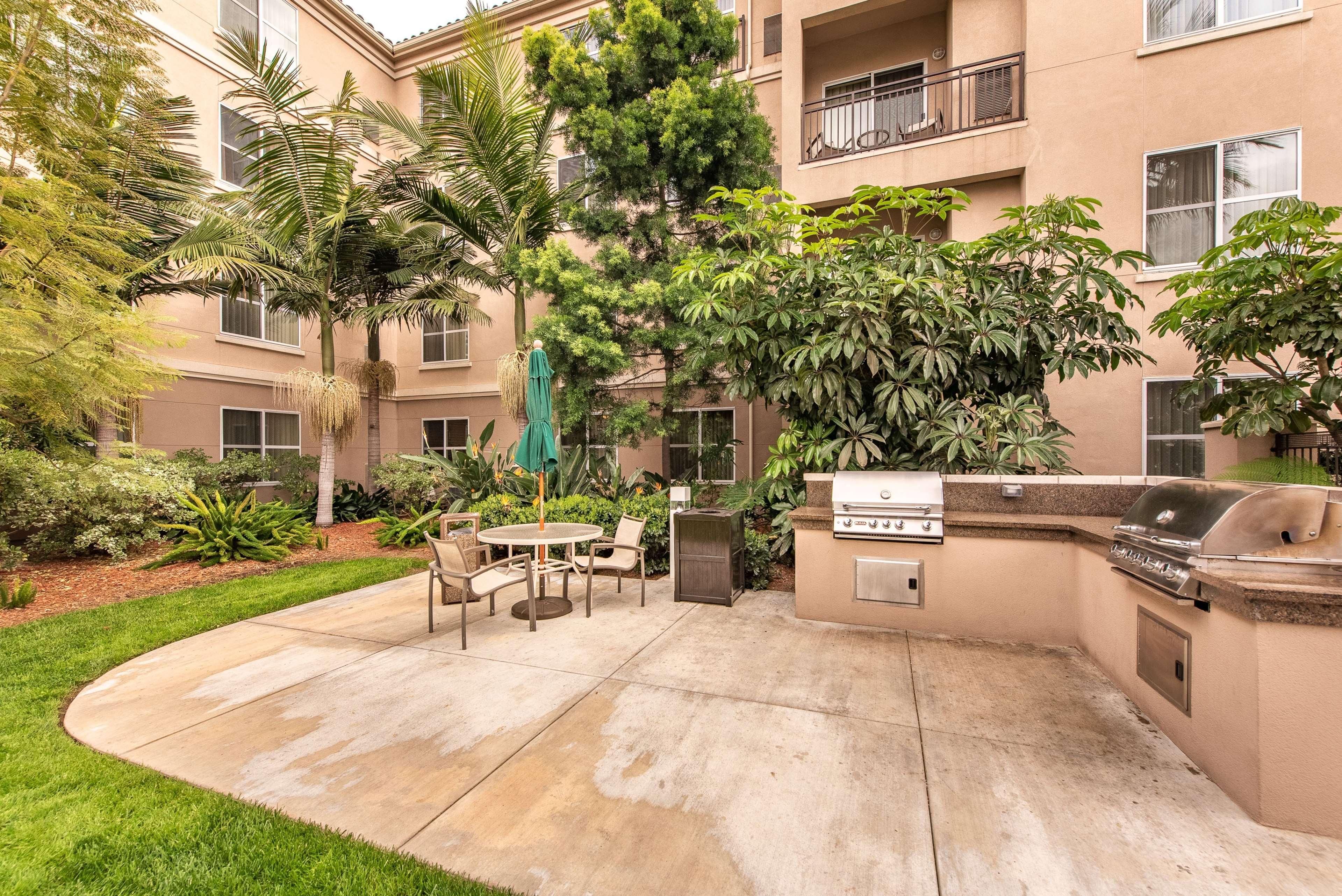 Homewood Suites By Hilton Oxnard/Camarillo Экстерьер фото